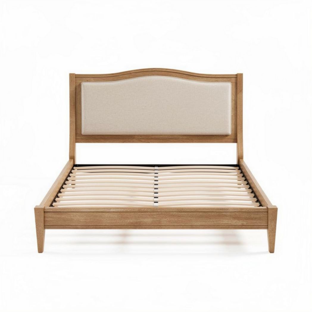 Houten bed met een rond rieten hoofdbord 200 x 140 x 90cm